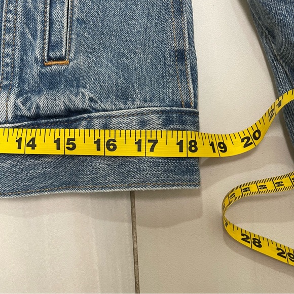 Levi’s Embroidered Jean Jacket Shark Rainbow California Dreamin Peace Size S - Picture 11 of 12